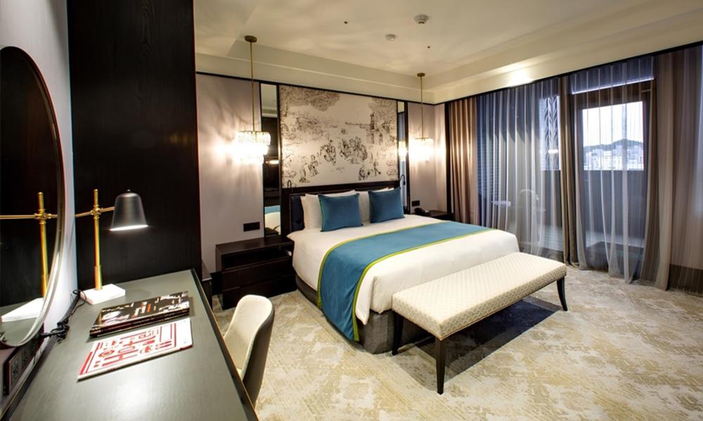 Caesar Suite